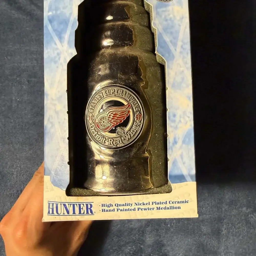 Hunter 1997 Detroit Red Wings Stanley Cup Champions Miniature Trophy